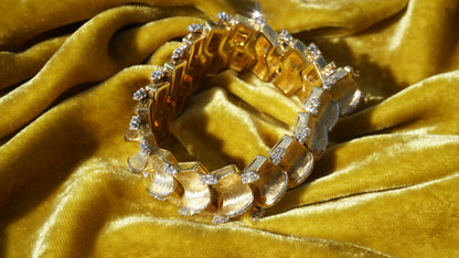 The Intrecciare Bracelet