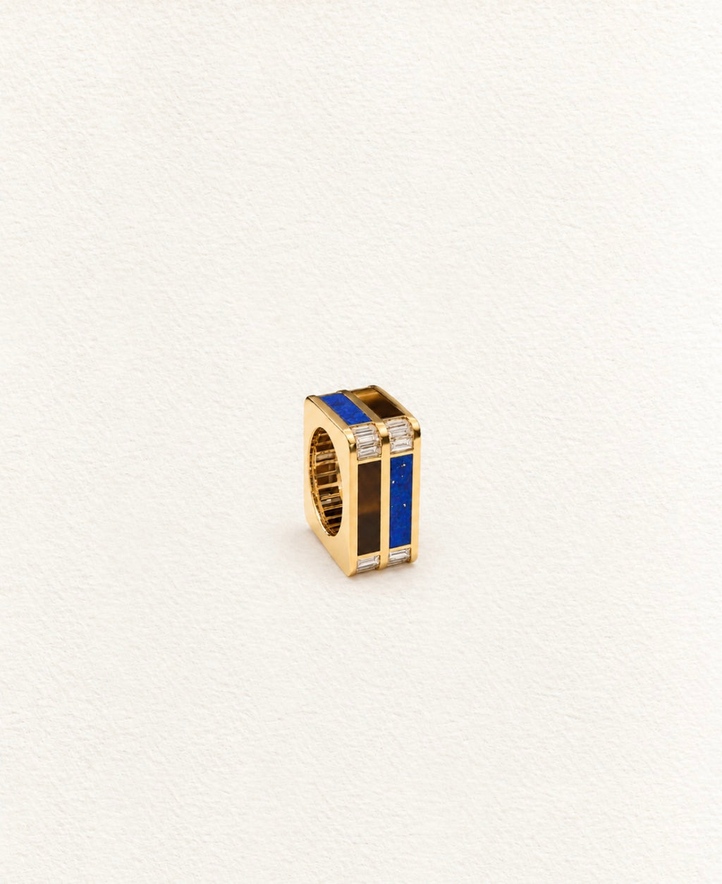 In Lay Stone Square Ring