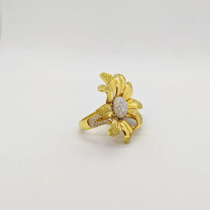 Gold Daisy Flower Ring