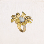 Gold Daisy Flower Ring